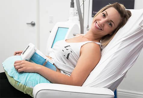 Cool Sculpting machine on woman