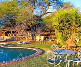 Urlaub Mariental im Intu Afrika Kalahari Camelthorn Lodge
