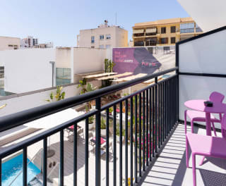 Urlaub Sant Antoni de Portmany im The Purple Hotel by Ibiza Feeling