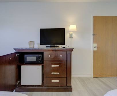 Hotelbild 7 für Malden Airport Inn