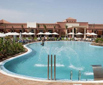 Hotelbild 7 für Oasis Beach & Spa