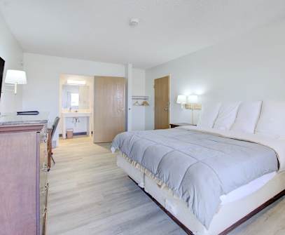Hotelbild 8 für Malden Airport Inn