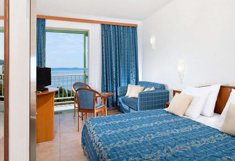 Hotelzimmer mit Minigolf im Bluesun Hotel Marina