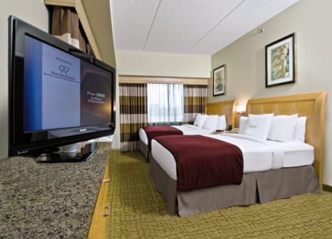 Hotelzimmer mit Wassersport im DoubleTree by Hilton Hotel & Suites Jersey City
