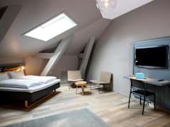 Zimmerbild 6