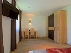 Zimmerbild 6