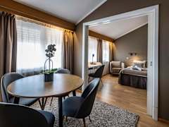 Zimmerbild 16