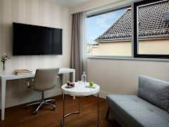 Zimmerbild 13