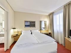 Zimmerbild 5