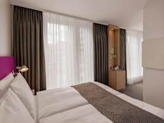 Zimmerbild 7