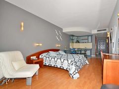 Zimmerbild 8