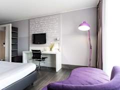 Zimmerbild 7