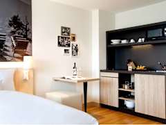 Zimmerbild 17