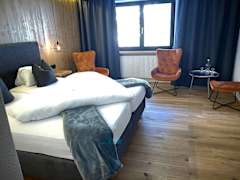 Zimmerbild 13
