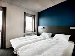 Zimmerbild 8