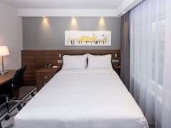 Zimmerbild 4