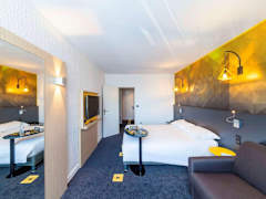 Zimmerbild 13