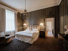 Zimmerbild 6