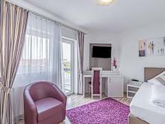 Zimmerbild 6