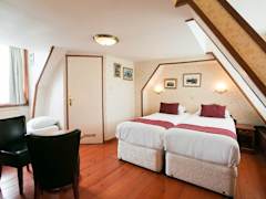 Zimmerbild 32