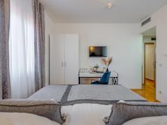 Zimmerbild 14