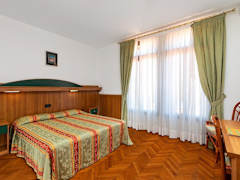 Zimmerbild 5