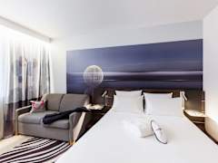 Zimmerbild 8