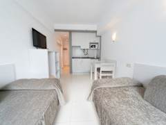 Zimmerbild 8