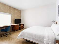 Zimmerbild 13