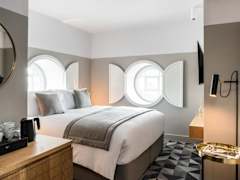Zimmerbild 7