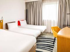 Zimmerbild 4