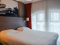 Zimmerbild 7