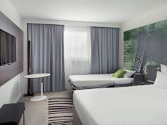 Zimmerbild 6