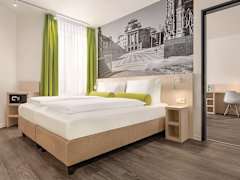 Zimmerbild 3