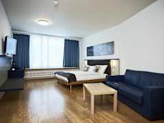 Zimmerbild 28