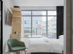 Zimmerbild 23
