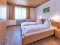 Zimmerbild 24