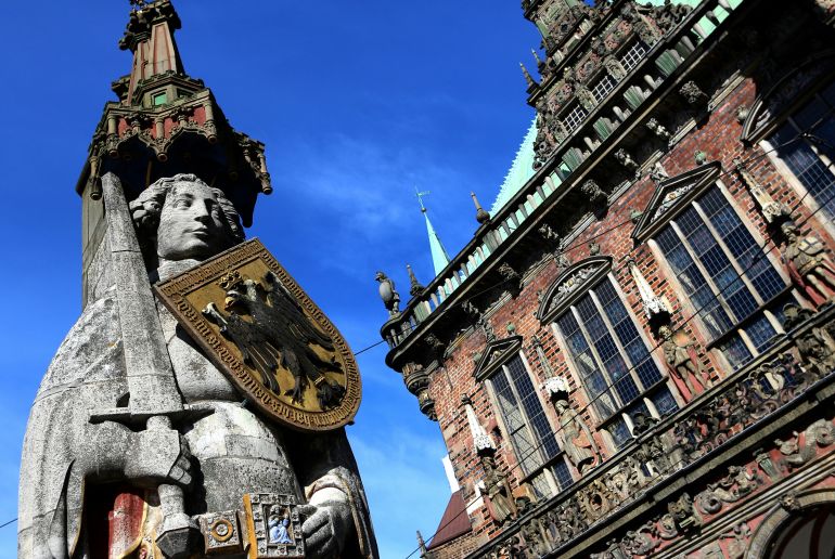 Ritter Statue