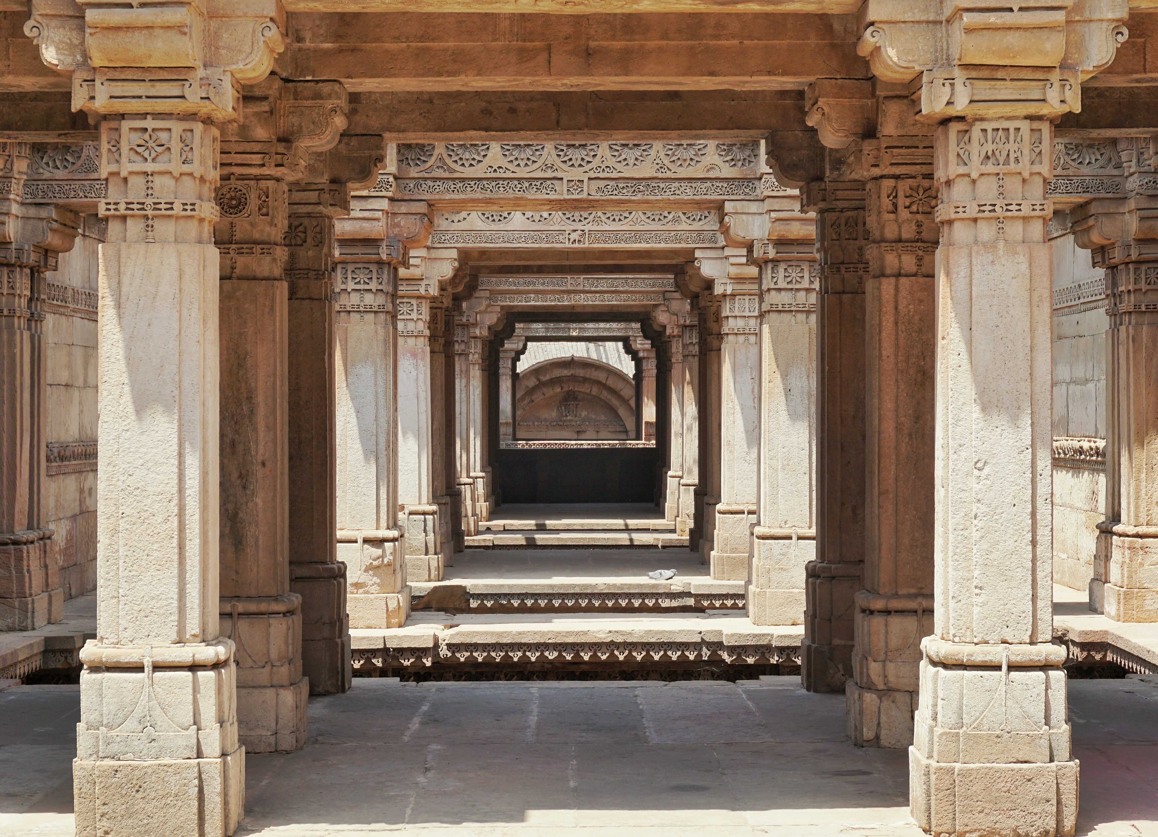 Hamburg - Ahmedabad