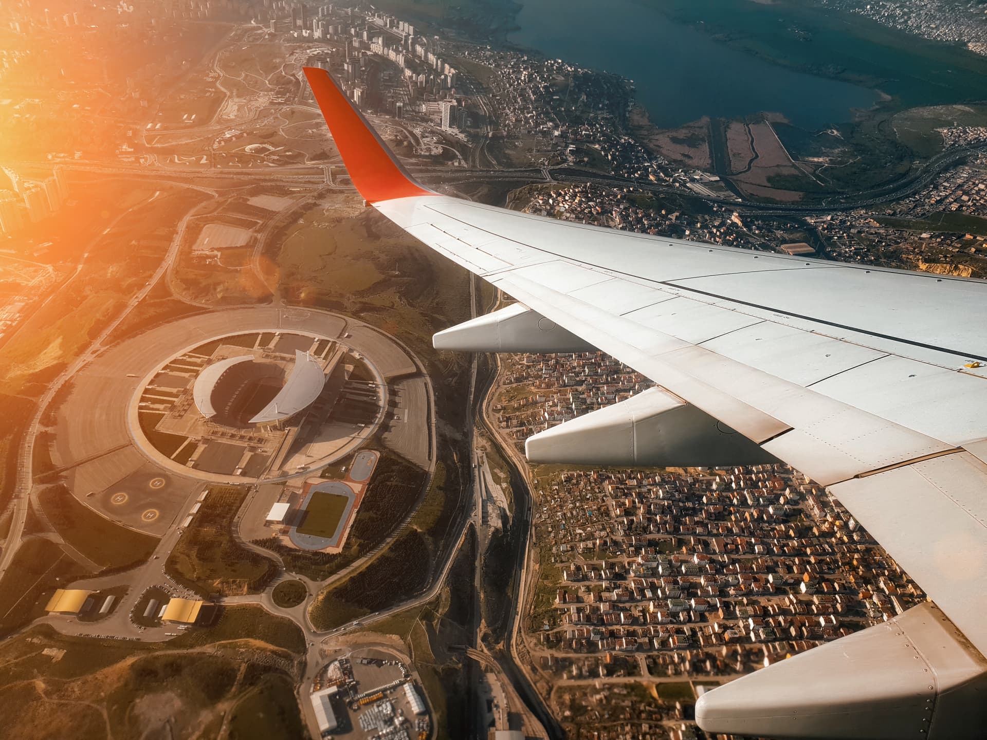 Bagaglio a mano in aereo: cosa portare e cosa è vietato?