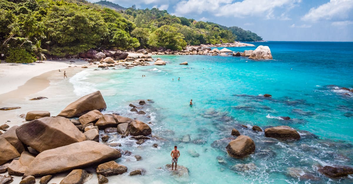 London - Praslin Island