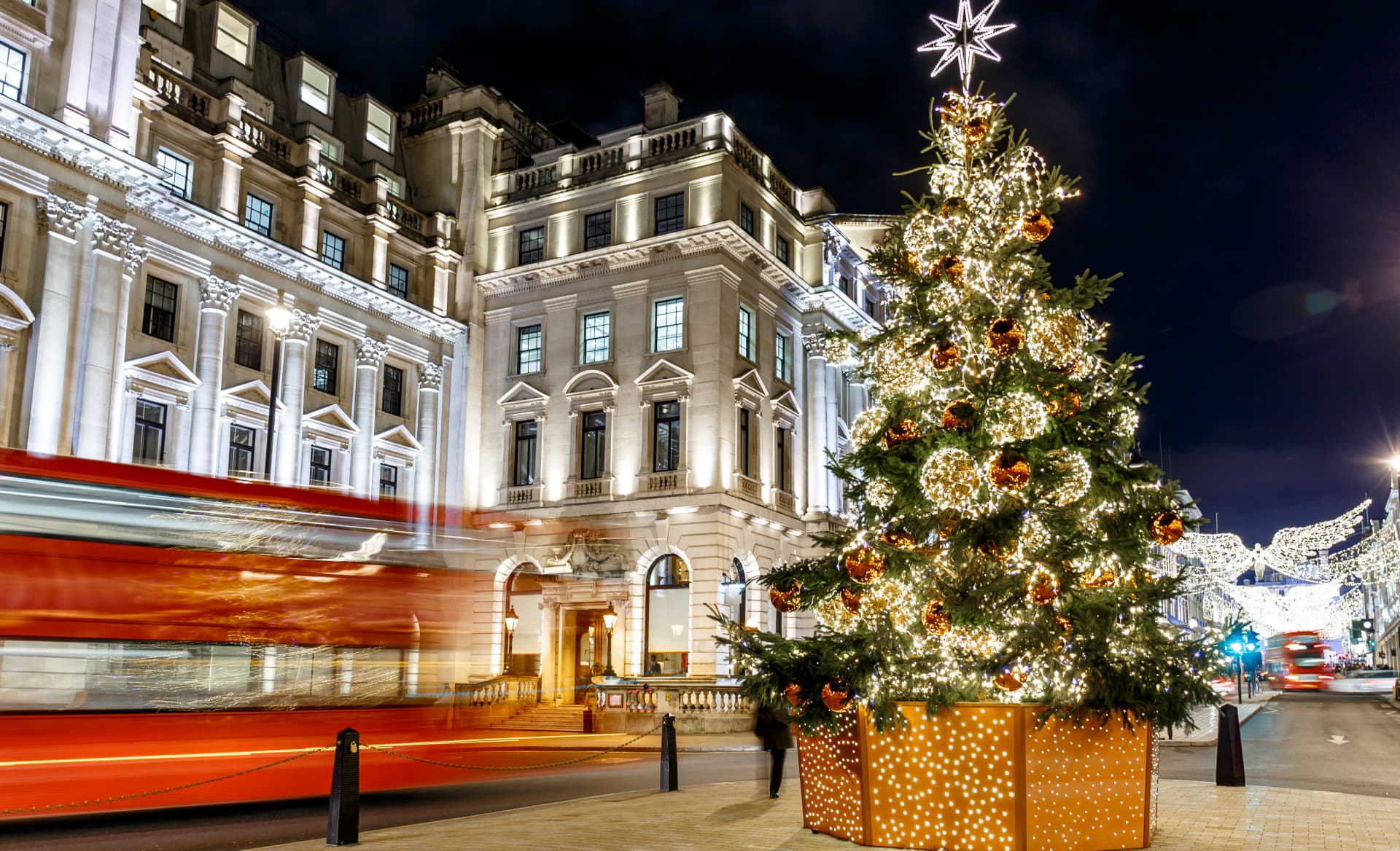 Where to do your Christmas shopping In London  lastminute.com