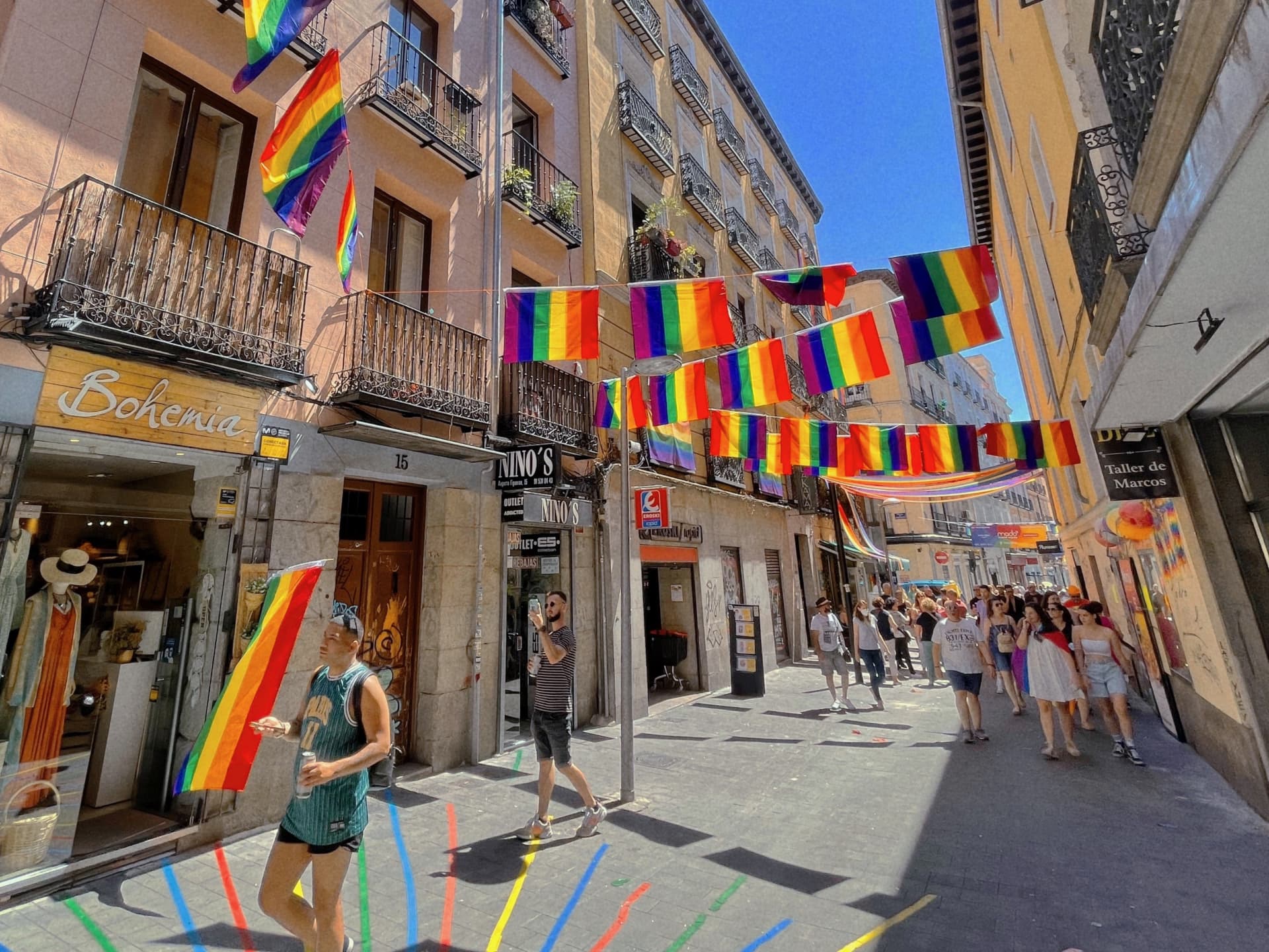 gay tour guide madrid