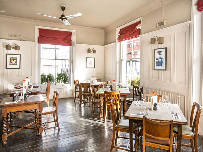 The Best Pubs Near Victoria Station in London Blog