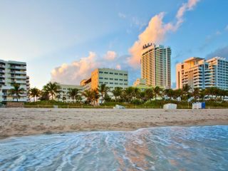 Hotel Holiday Inn Miami Beach Oceanfront In Miami Beach Gunstig