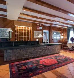 Hotel Vilagaros Apartamentos