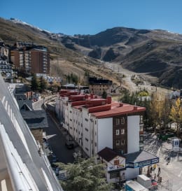 Todosierranevada Zona Baja Junto a los Telecabinas