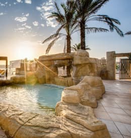 AX Sunny Coast Resort & Spa