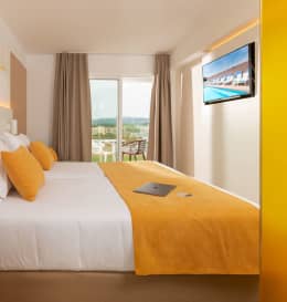 L'Azure Hotel 4* Sup