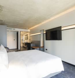 The Londoner Hotel St. Julian's